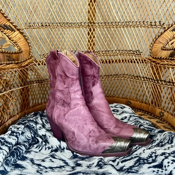 Free People Lavender Ankle Boots with Silver Accents - Picture 5 of 7